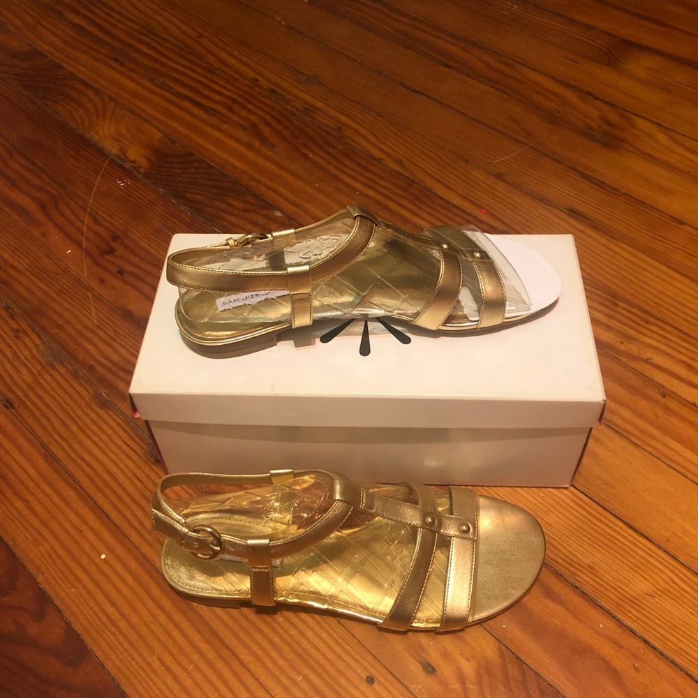 Brand new gold sandals size 8.5